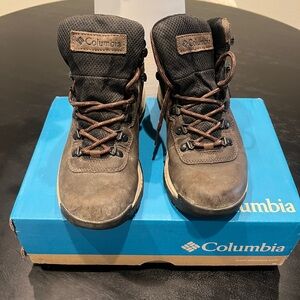 Columbia Newton Bridge Hiking Boots